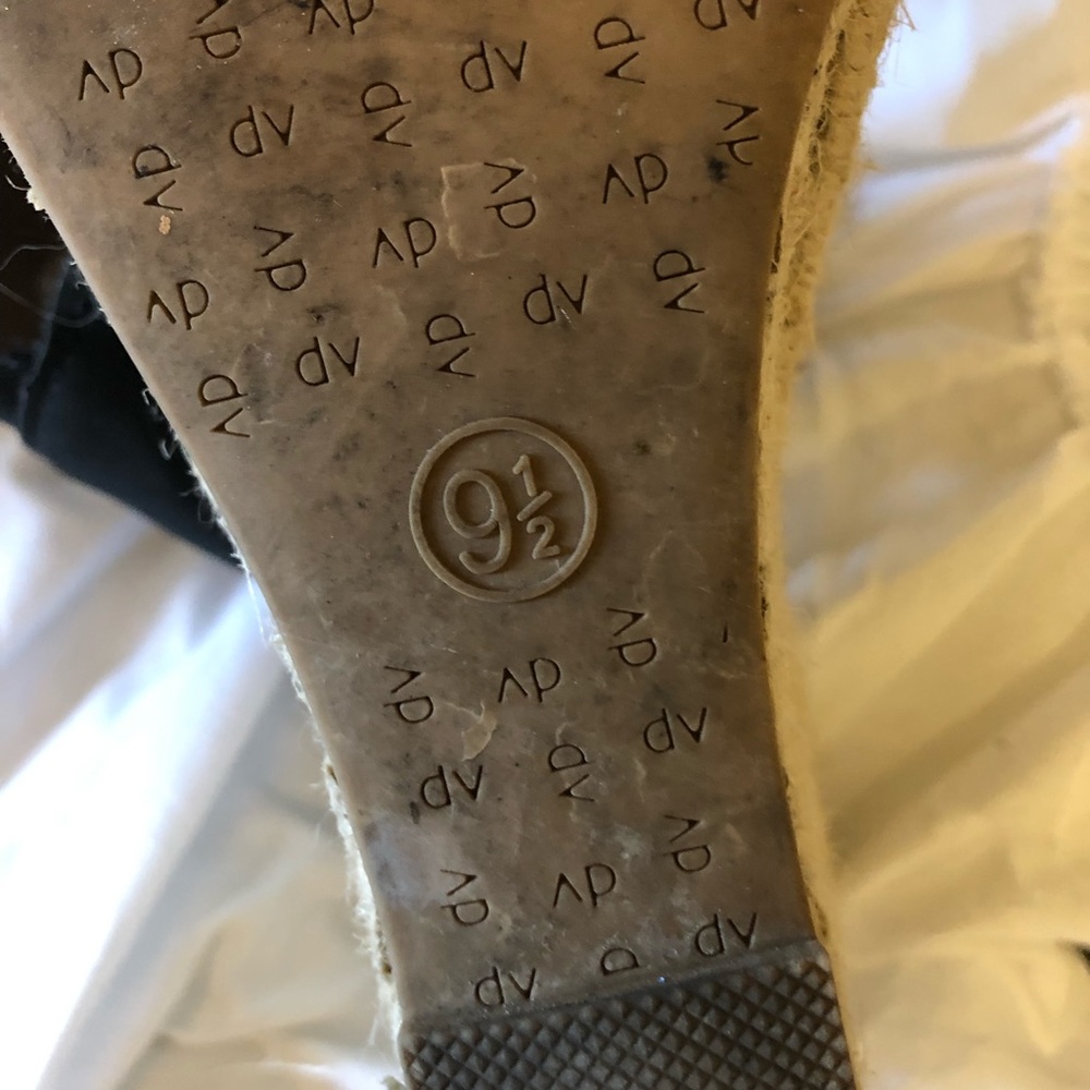 Wedges - Picture 3 of 3
